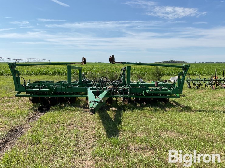 john-deere-7000-image-2