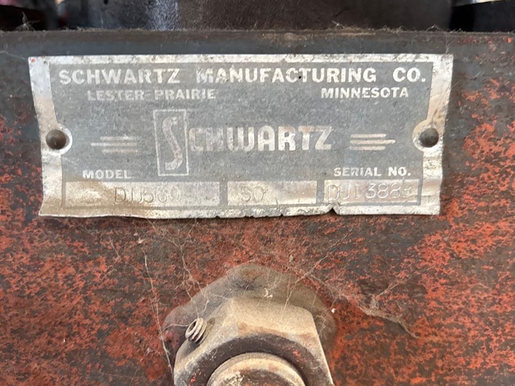 international-parts-tractor-image-8