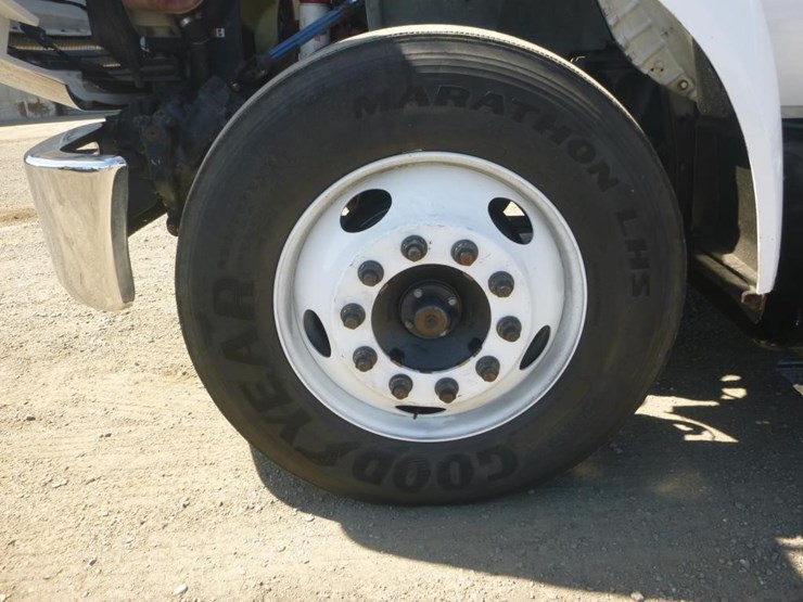 2015-ford-f650-image-19