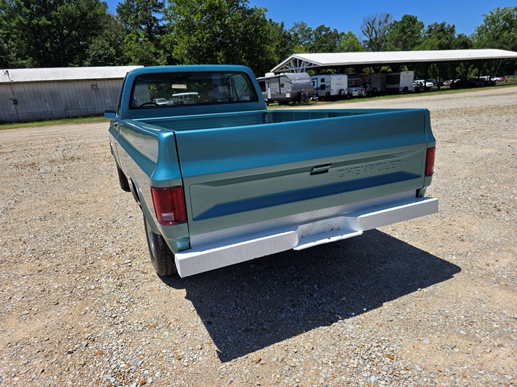1977-chevrolet-custom-deluxe-image-18