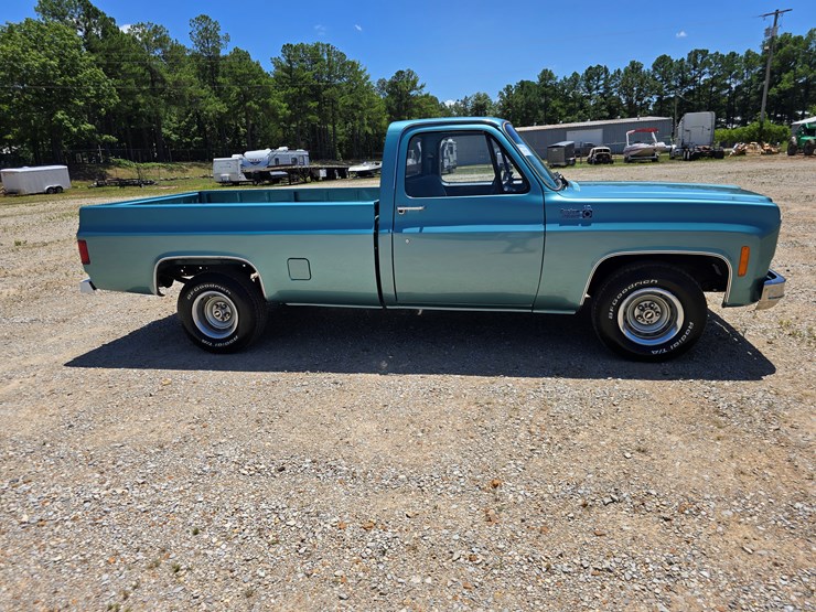 1977-chevrolet-custom-deluxe-image-33