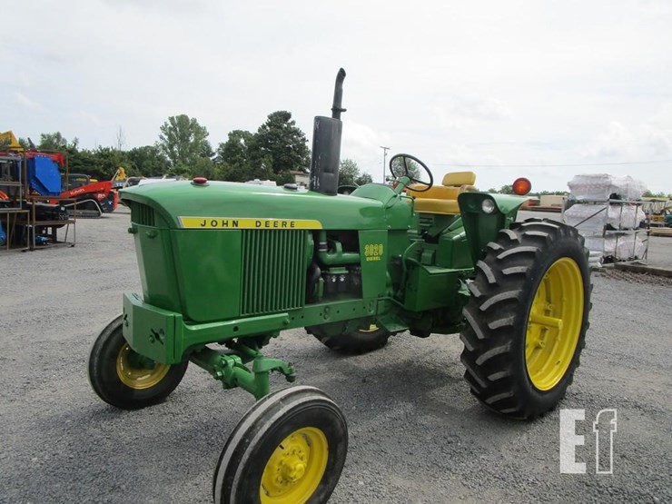 1972-john-deere-3020-image-2
