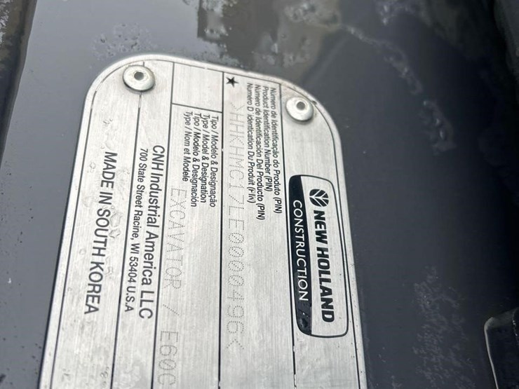 2023-new-holland-e60c-image-11