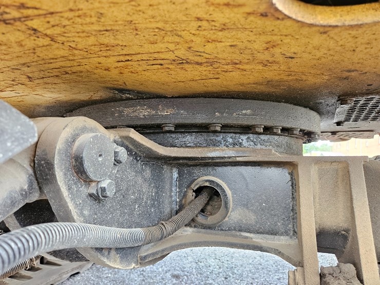 2018-komatsu-pc55mr-image-94