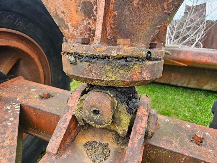 caterpillar-d7-image-40