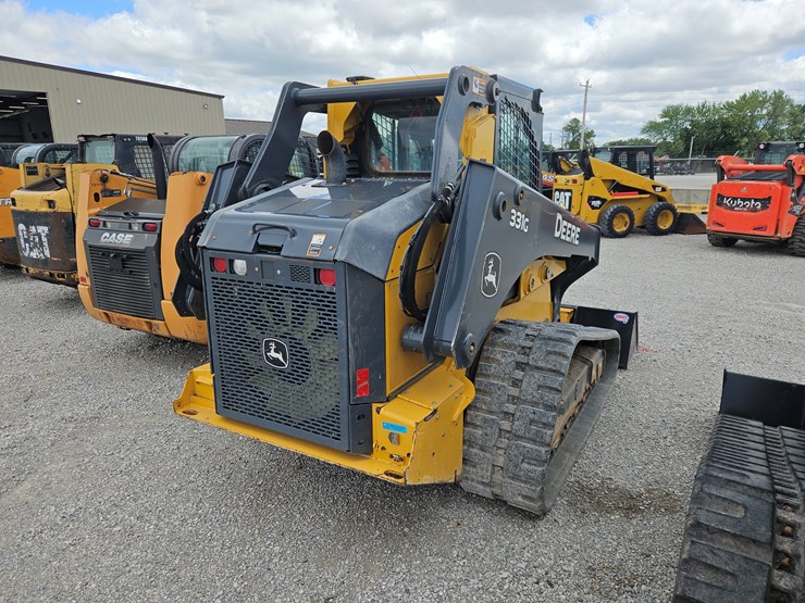 2019-deere-331g-image-17