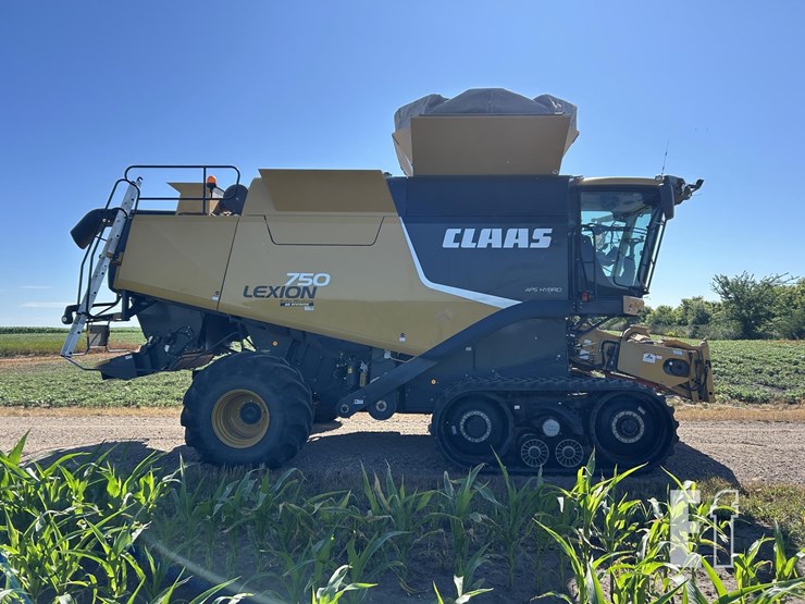 2012-claas-lexion-750tt-image-9