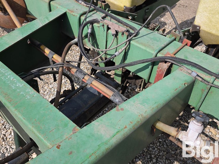 john-deere-7000-image-14