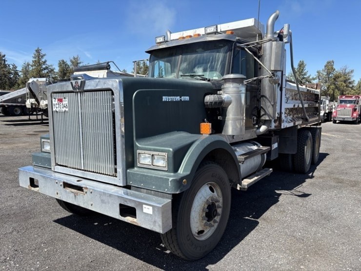 1996-western-star-4964f-image-1