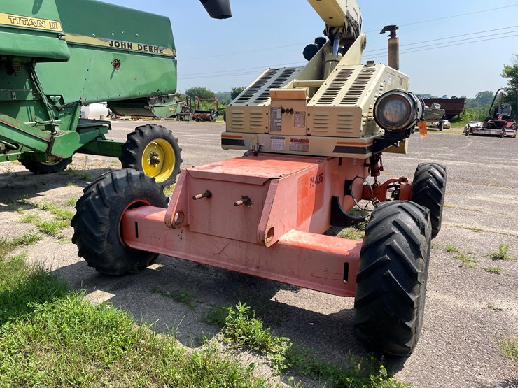 #1004-•-jlg-40h-manlift-image-10