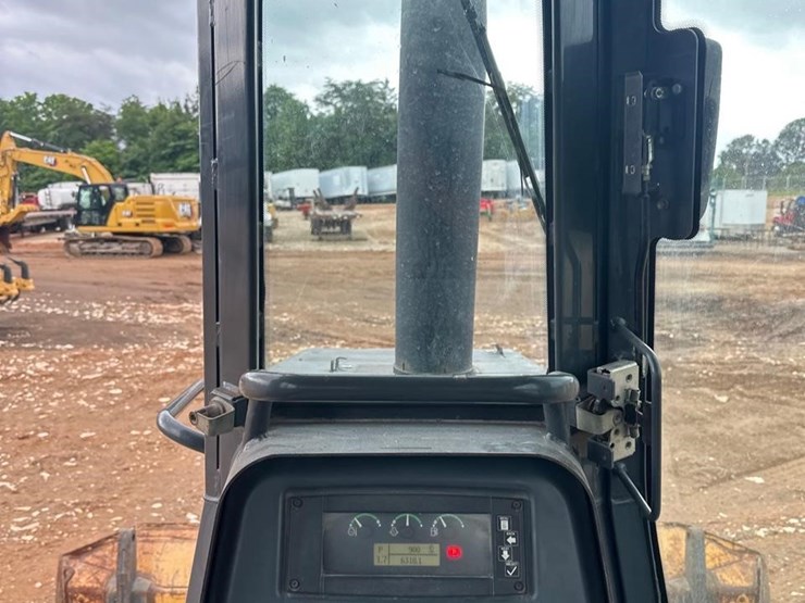 2013-deere-650k-lgp-image-33