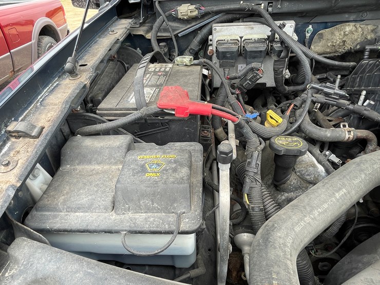 #1037-•-2005-ford-lariat-crew-cab-4x4-(has-wi-title)-image-102