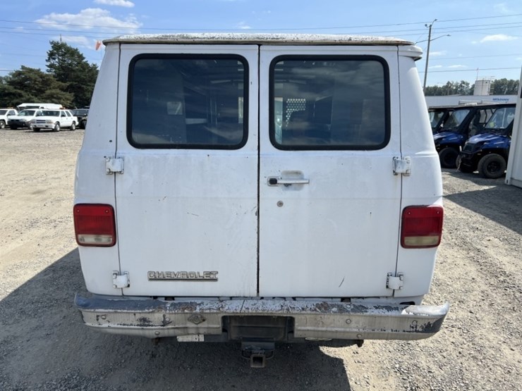 1992-chevrolet-g20-image-5