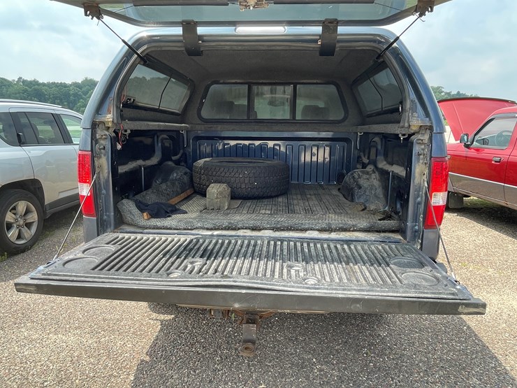 #1037-•-2005-ford-lariat-crew-cab-4x4-(has-wi-title)-image-29