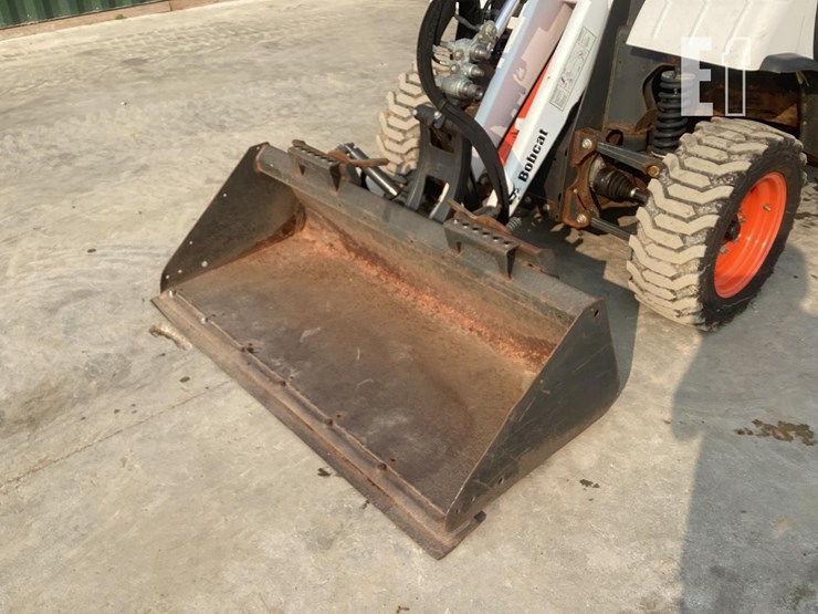 2017-bobcat-toolcat-5600-image-9