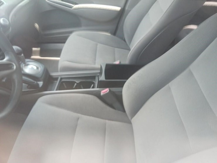 2010-honda-civic-vp-image-3