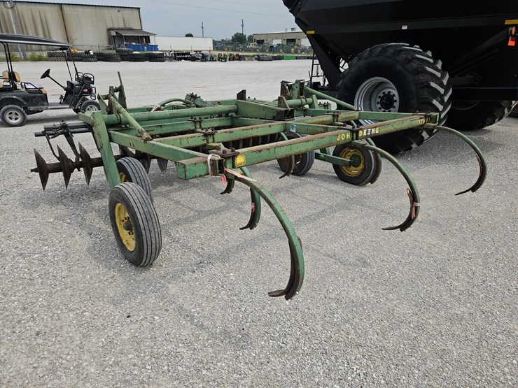 john-deere-1710-image-7