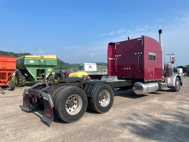 2007-peterbilt-379-image-5
