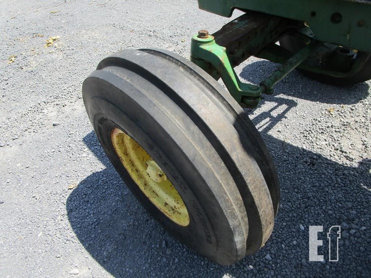 john-deere-2940-image-13
