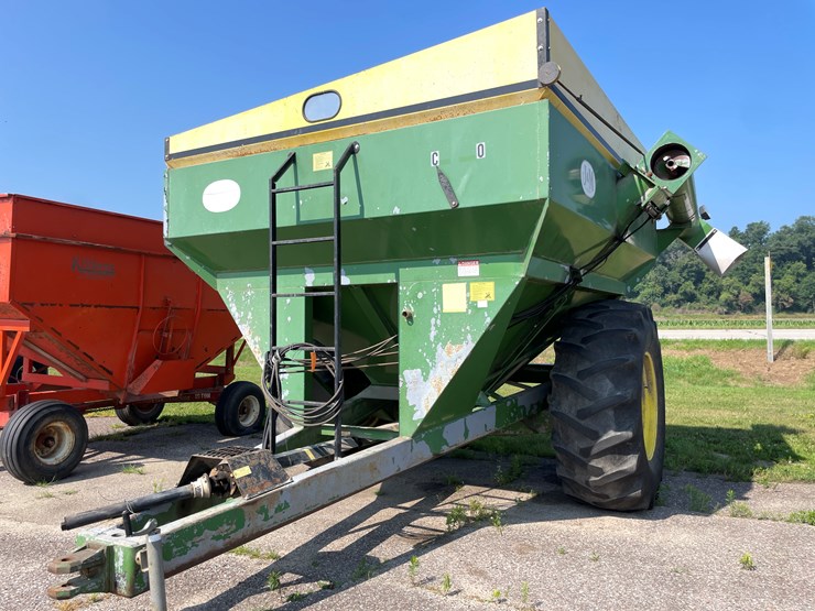 #1057-•-j-&-m-grain-cart-image-1