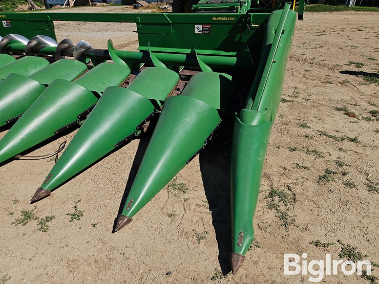 2011-john-deere-608c-stalkmaster-image-9