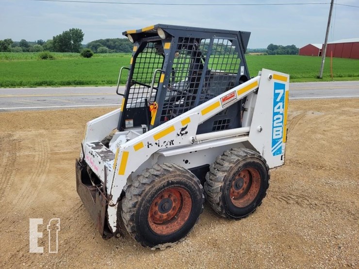 bobcat-742b-image-1