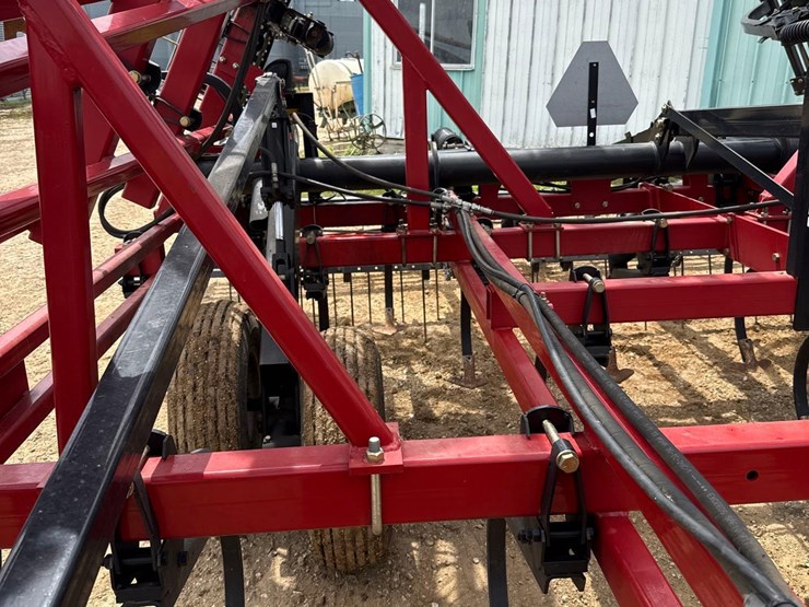 2014-case-ih-tigermate-200-image-30