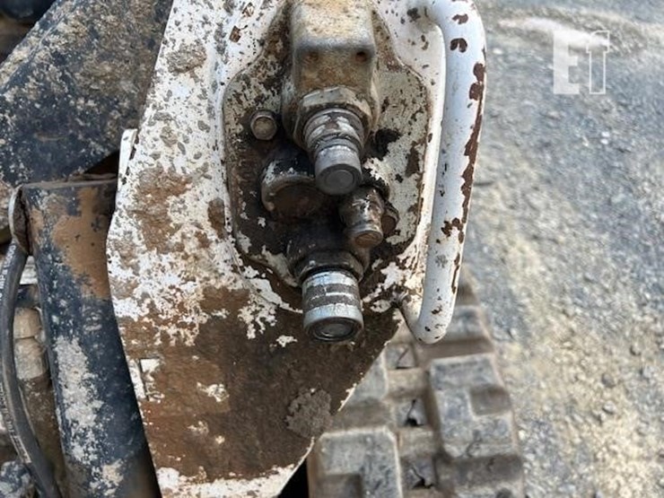 bobcat-t590-image-14