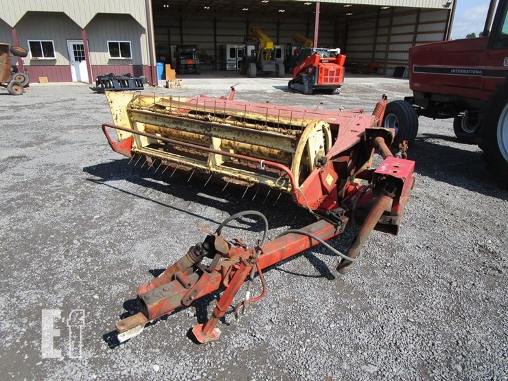 new-holland-477-image-1