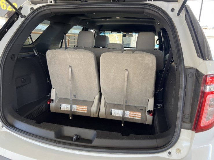2013-ford-explorer-image-9
