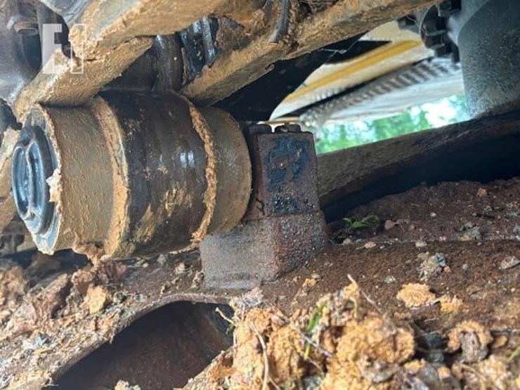 2014-deere-160g-lc-image-30