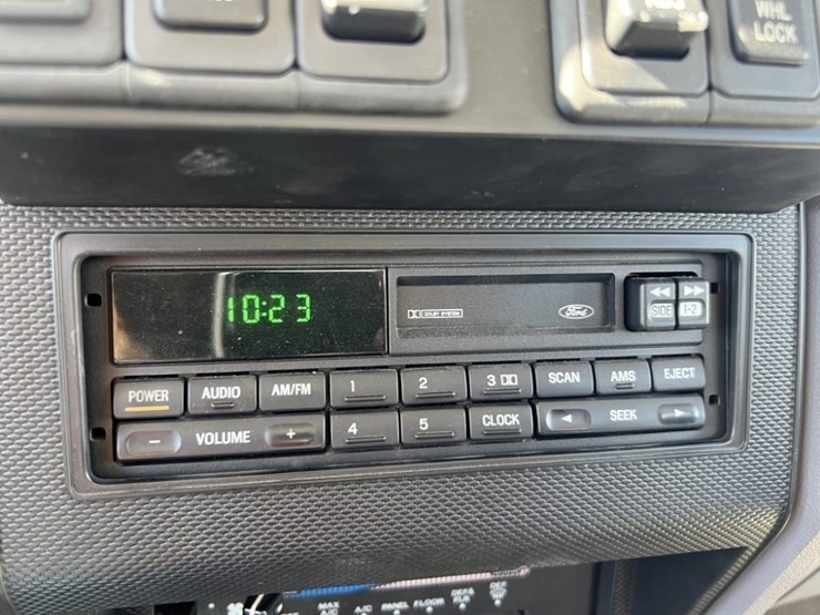 1995-ford-f800-image-41