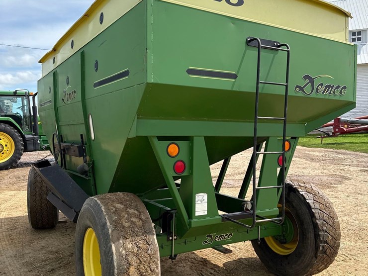 1996-demco-525bu-gravity-wagon-image-3