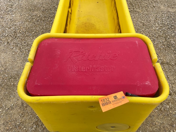 #1832-•-ritchie-watermaster-heated-waterer-image-12