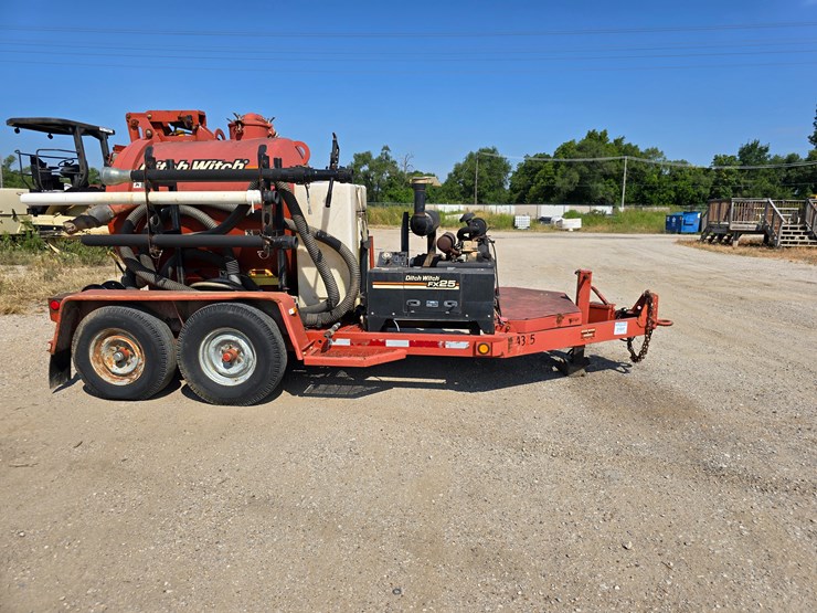 ditch-witch-fx25-image-7