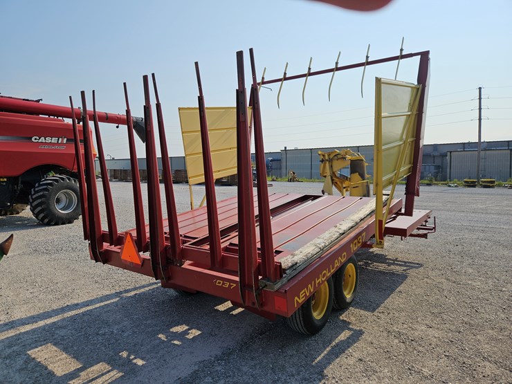 new-holland-1037-image-7