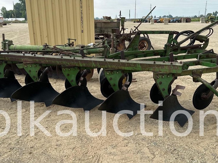 john-deere-5-image-1