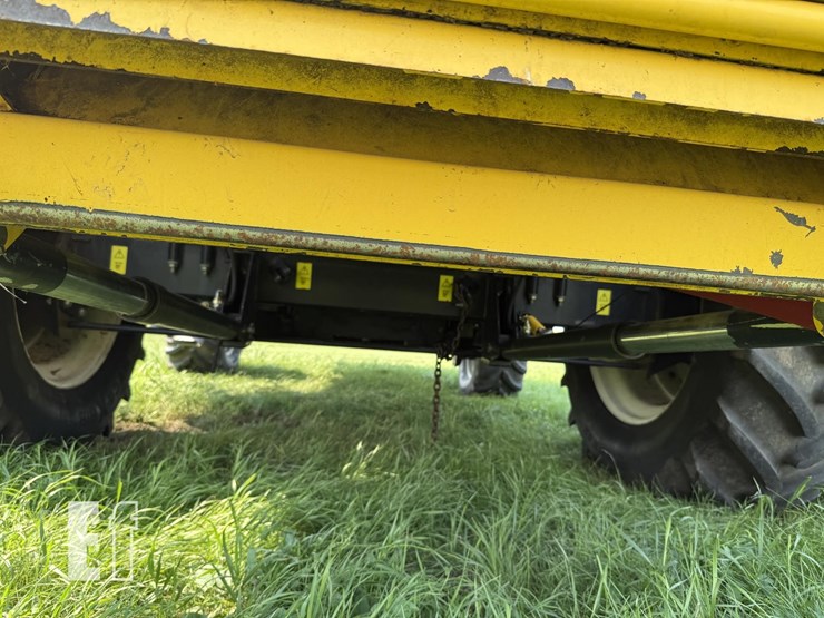 new-holland-cr960-image-12