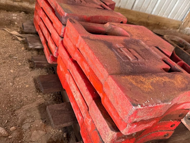 10-ih-stamped-front-suitcase-weights-image-4