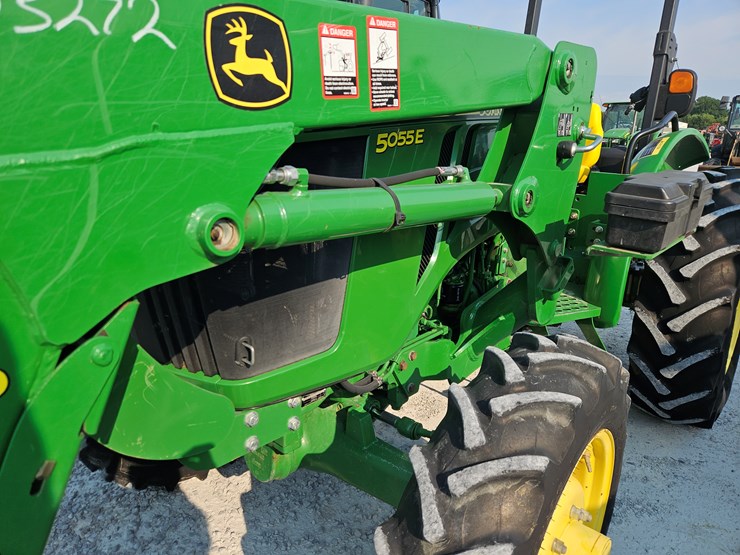 2015-john-deere-5055e-image-7