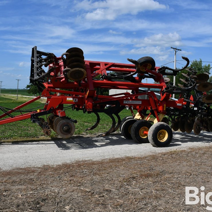 2009 Krause Dominator 4850 18' Disk Ripper