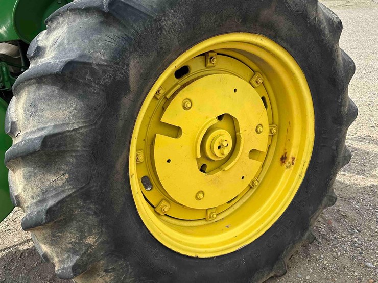 john-deere-r-image-8