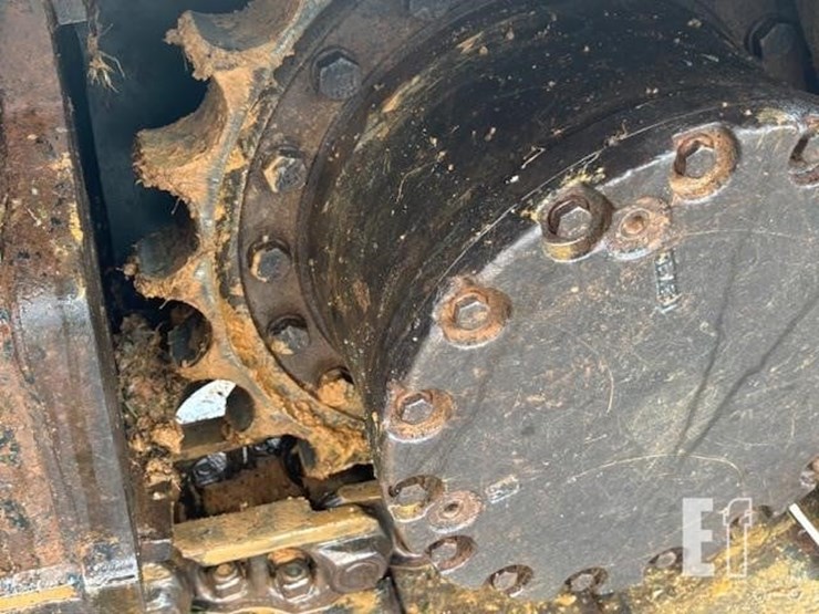 2014-deere-160g-lc-image-28