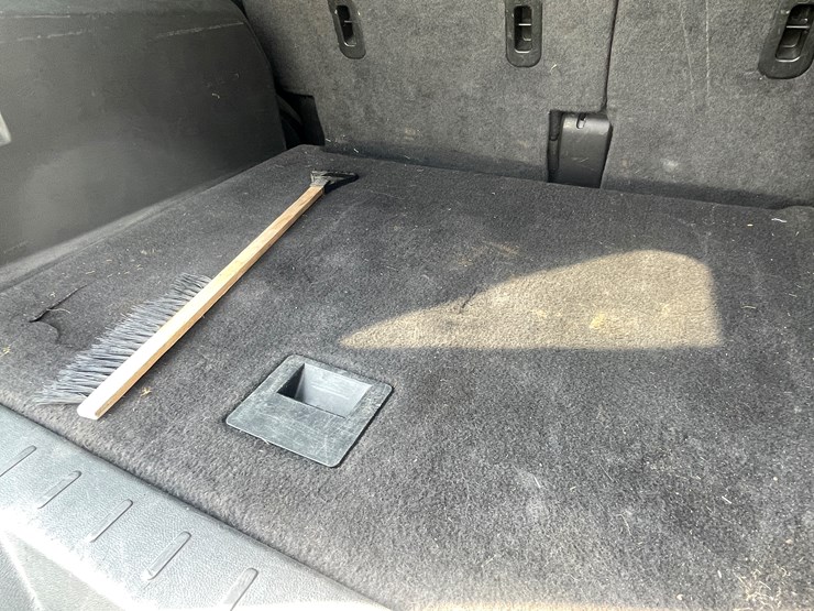 #1041-•-2014-chevy-equinox-awd-(has-wi-title)-image-84
