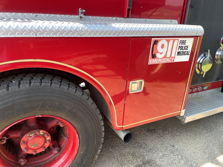 #1017-•-1985-retired-firetruck-(has-wi-title)-image-40