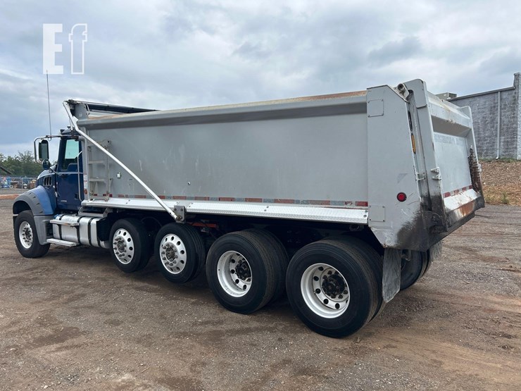 2021-mack-granite-64fr-image-8