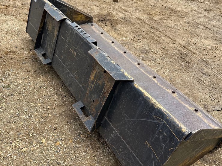 83-inch-skidloader-quick-tach-bucket-image-7