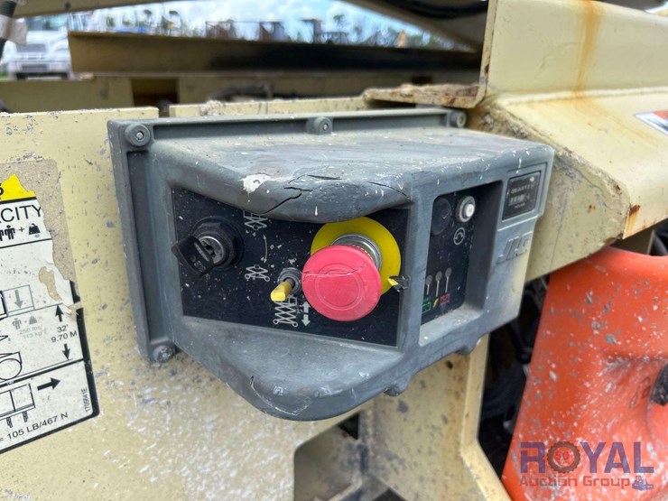 2018-jlg-3246es-image-11