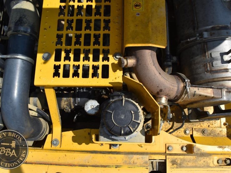 2014-komatsu-pc360-lc-10-image-65