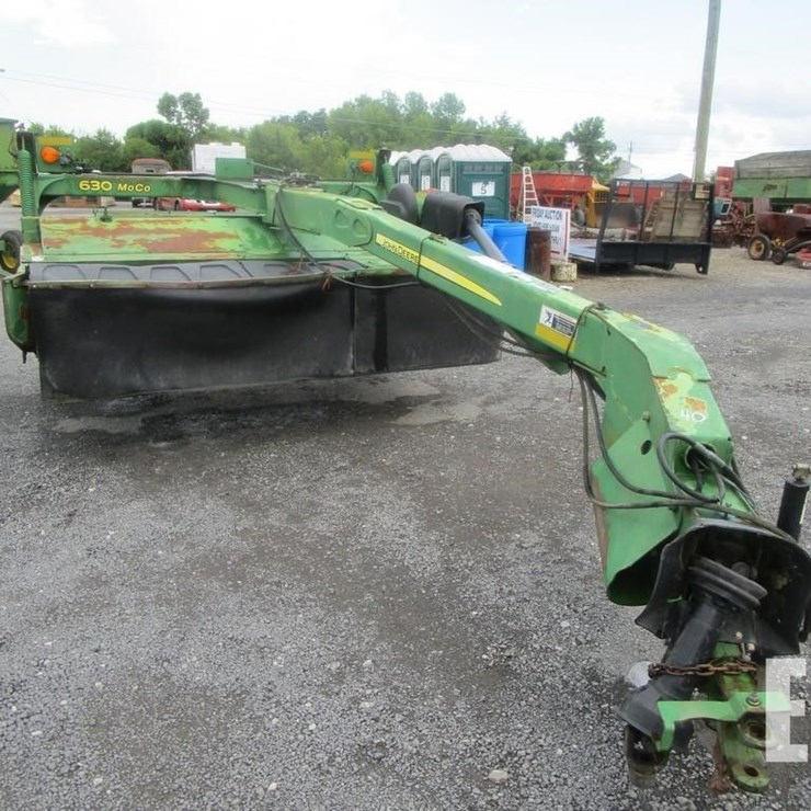 JOHN DEERE 630